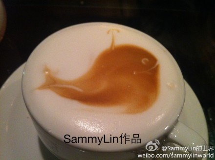 SammyLin咖啡拉花作品：鲸鱼