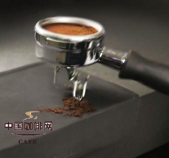 咖啡压粉、装粉和粉粗细的技术