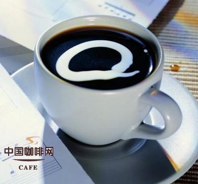 常喝咖啡同时应注意补钙 