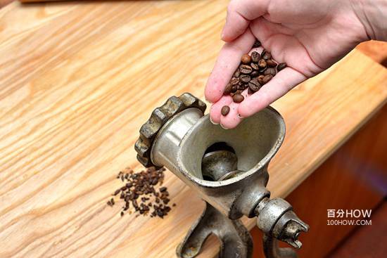 怎么咖啡磨豆机怎么研磨咖啡粉4，使用老式绞肉机或者磨粉机