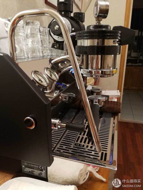 咖啡设备简评及咖啡制作交流 篇一：La Marzocco GS/3 MP